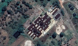 Satellietfoto van het kinderdorp