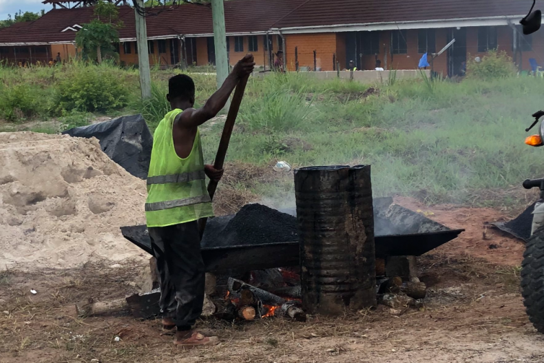 Mixing at the roadside
